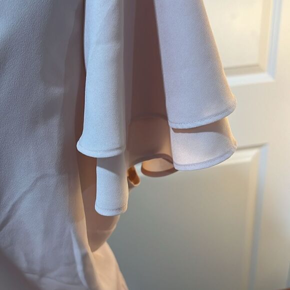 Calvin Klein Pleated Split V Neck Cap Flutter Sleeve Blush Color Blouse - Picture 5 of 8